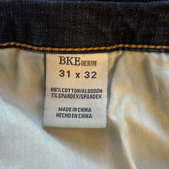 BKE Gabby Straight Stretch Cuffed Denim Jean. Size 31/32 - Picture 9 of 13